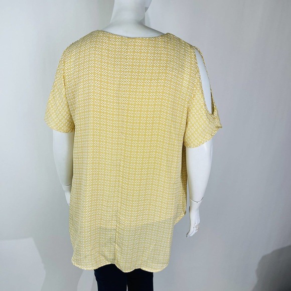 New Directions Womans Sz XL Plus Blouse Top Shirt Yellow Layer Short Sleeve - Picture 6 of 8